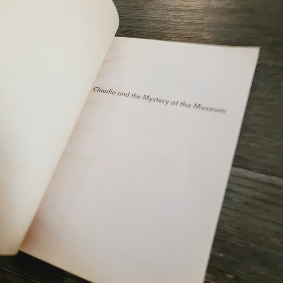 Vintage 90s The Babysitters Club Mystery #11 Scholastic Paperback Book - Picture 2 of 6